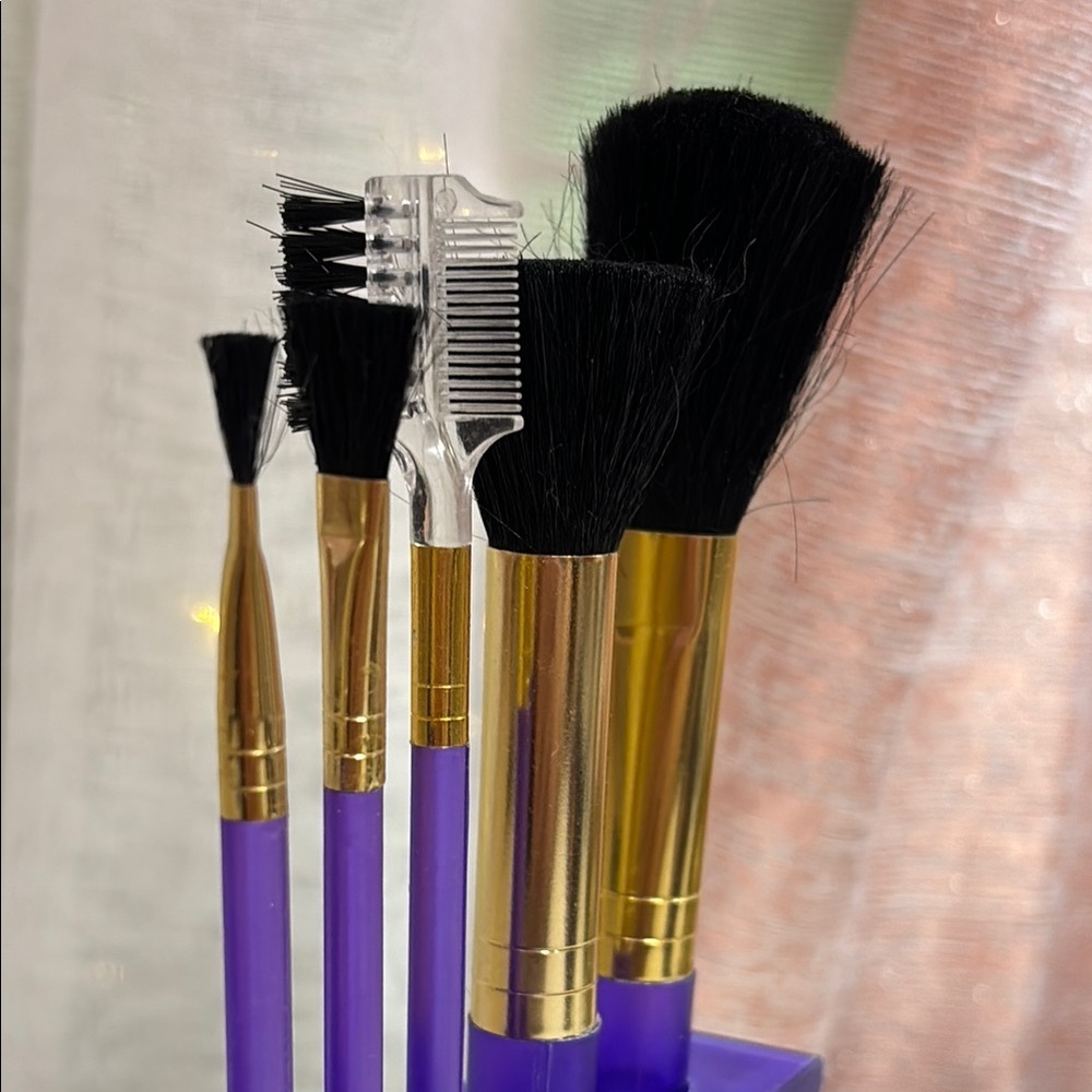 Purple Makeup Brush Set with Holder - Picture 4 of 5